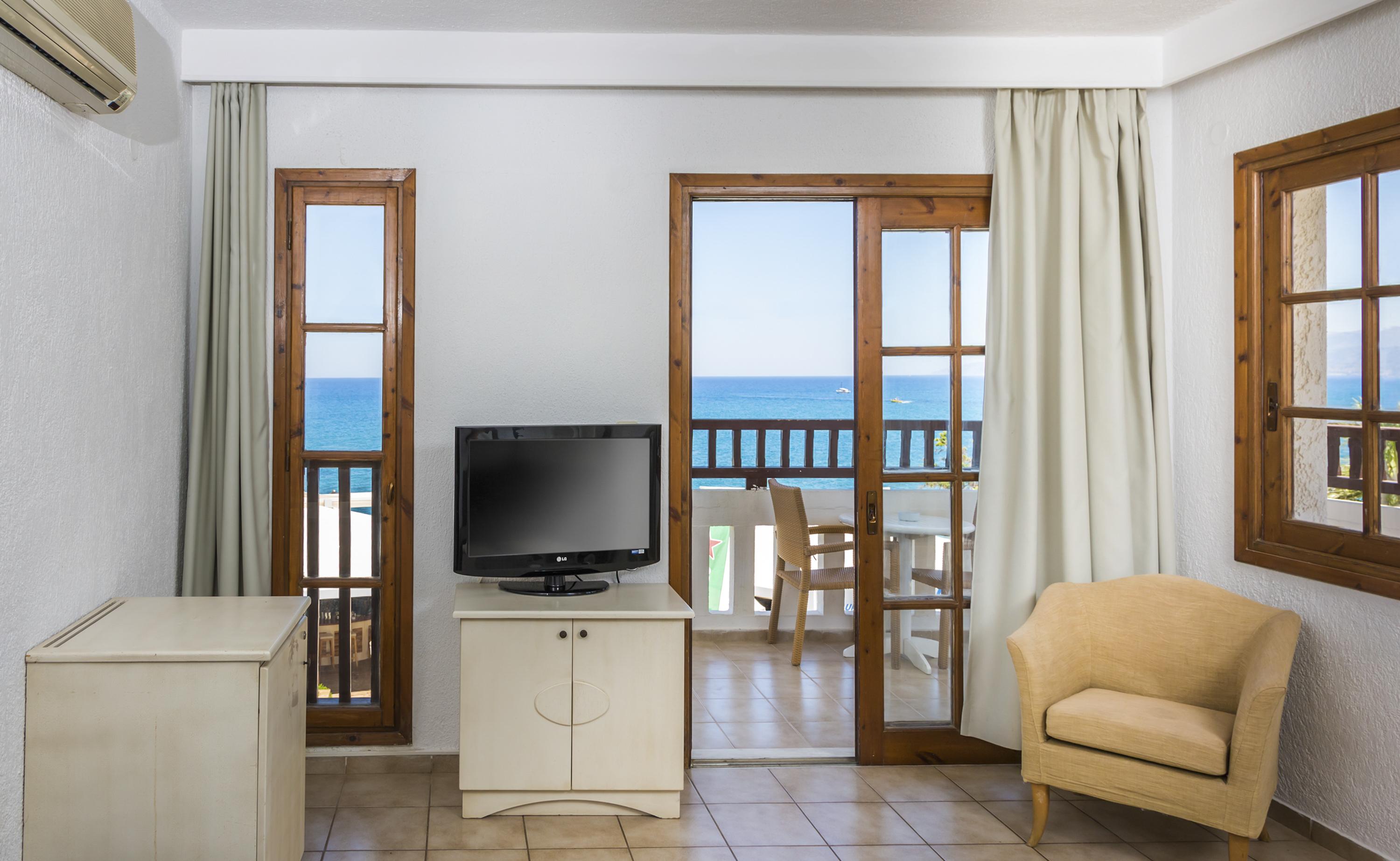 Elmi Beach Hotel & Suites Hersonissos  Eksteriør billede